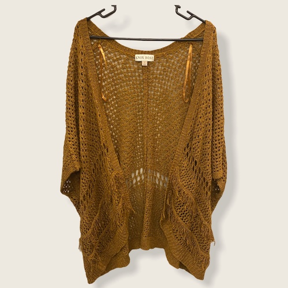 Knox Rose Sweaters - Knox Rose Boho Crochet Knit Fringe Kimono Shawl